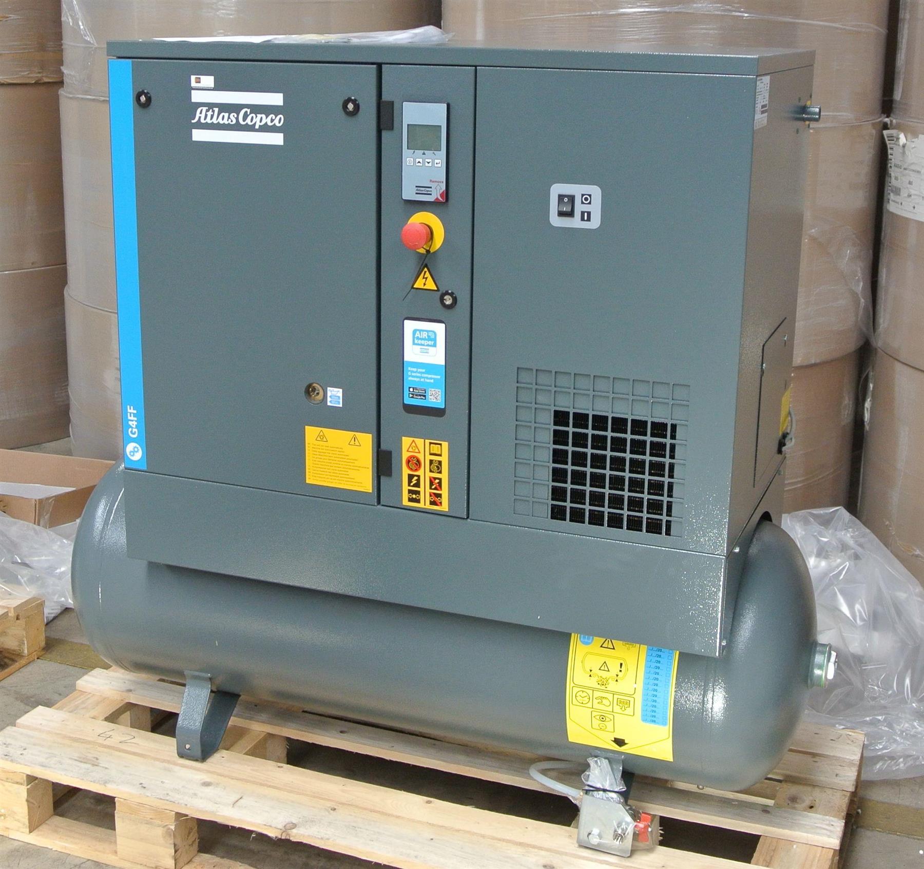 ARTICOLO DA ESPOSIZIONE Compressore a vite Atlas Copco G 4 FF - 10 bar TM incl. serbatoio 200 L
